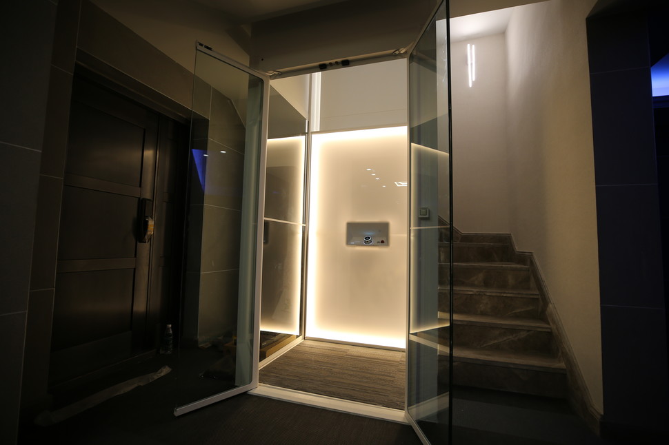 瑞特科A 系列家用电梯地毯是什么材质的.jpg